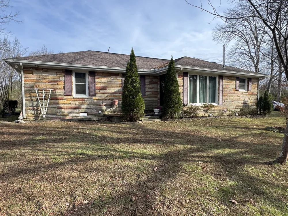 917 Columbia Ave Centerville, TN 37033