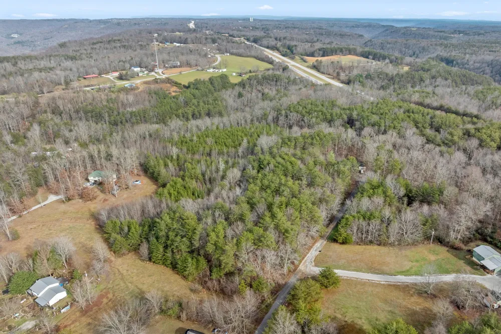 2 Ev Rd Spencer, TN 38585
