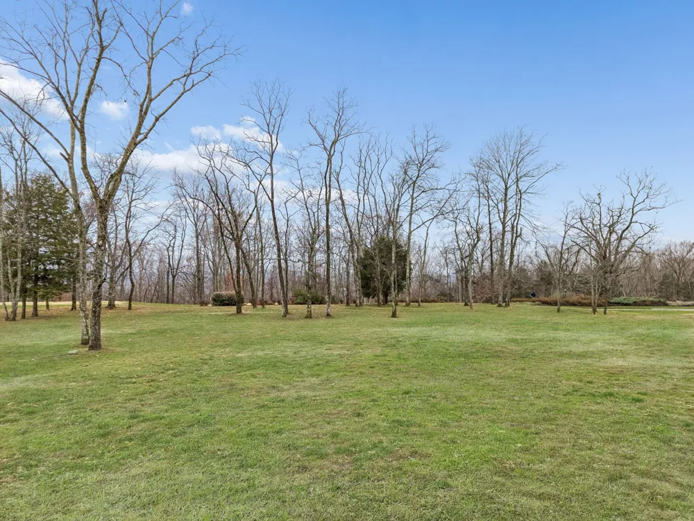 8025 Backwoods Dr College Grove, TN 37046
