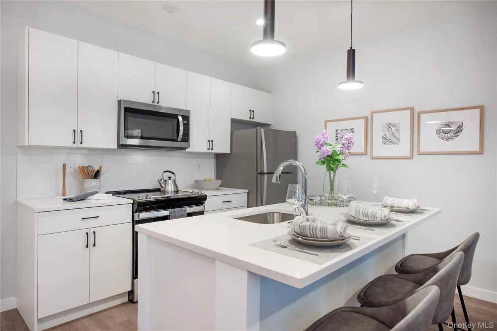 300 Carleton Avenue #5207 Central Islip, NY 11722