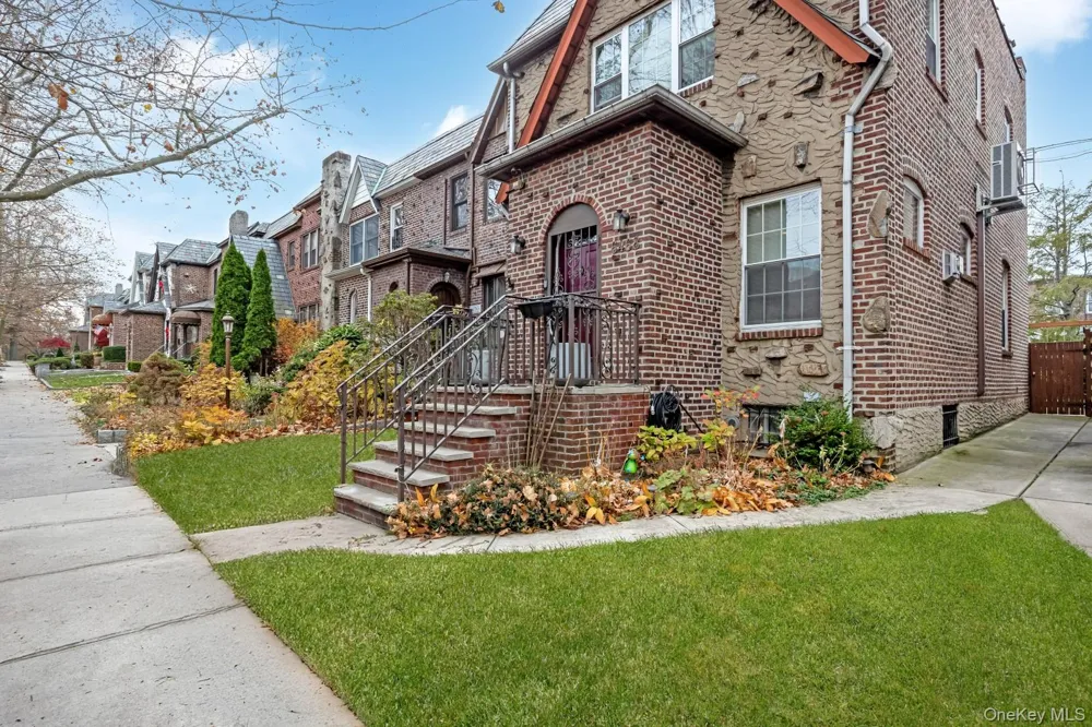 64-68 83 PLACE Middle Village, NY 11379