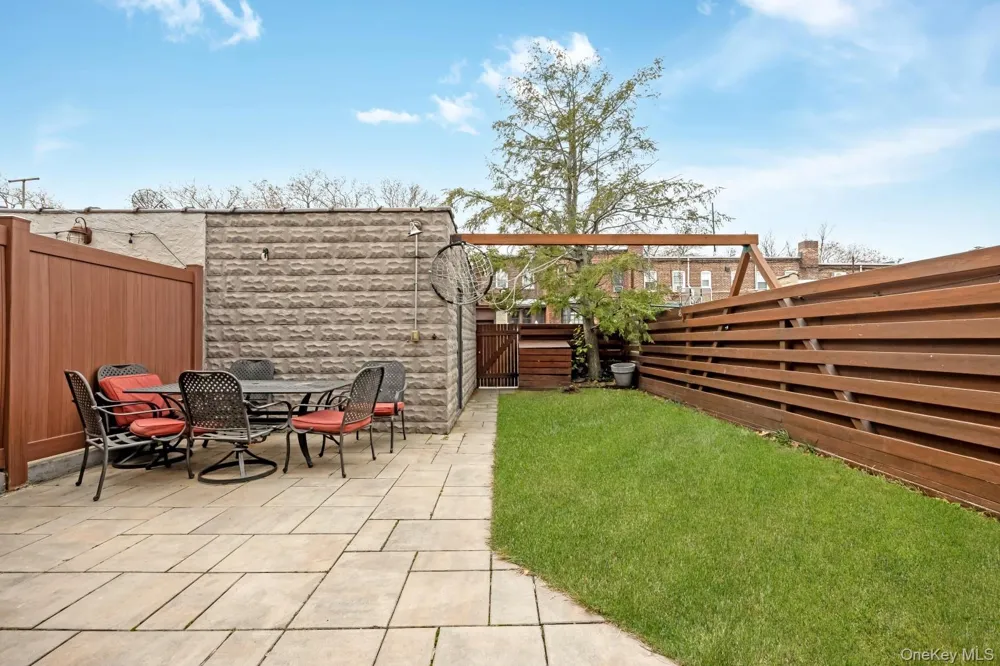 64-68 83 PLACE Middle Village, NY 11379