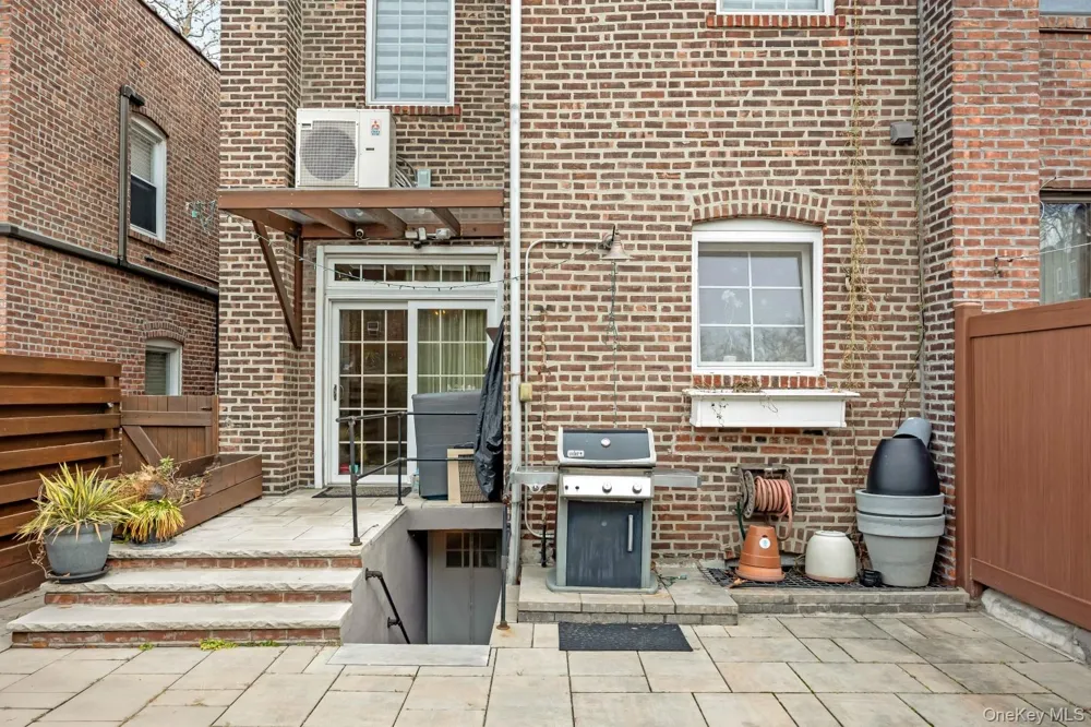 64-68 83 PLACE Middle Village, NY 11379
