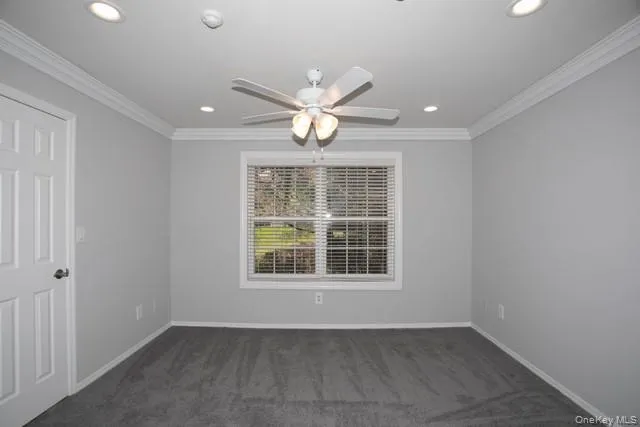 69 Overlook Drive #69 Farmingville, NY 11738