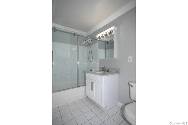 69 Overlook Drive #69 Farmingville, NY 11738