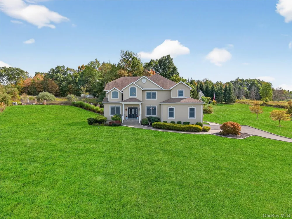 11 Dorian Way Campbell Hall, NY 10916