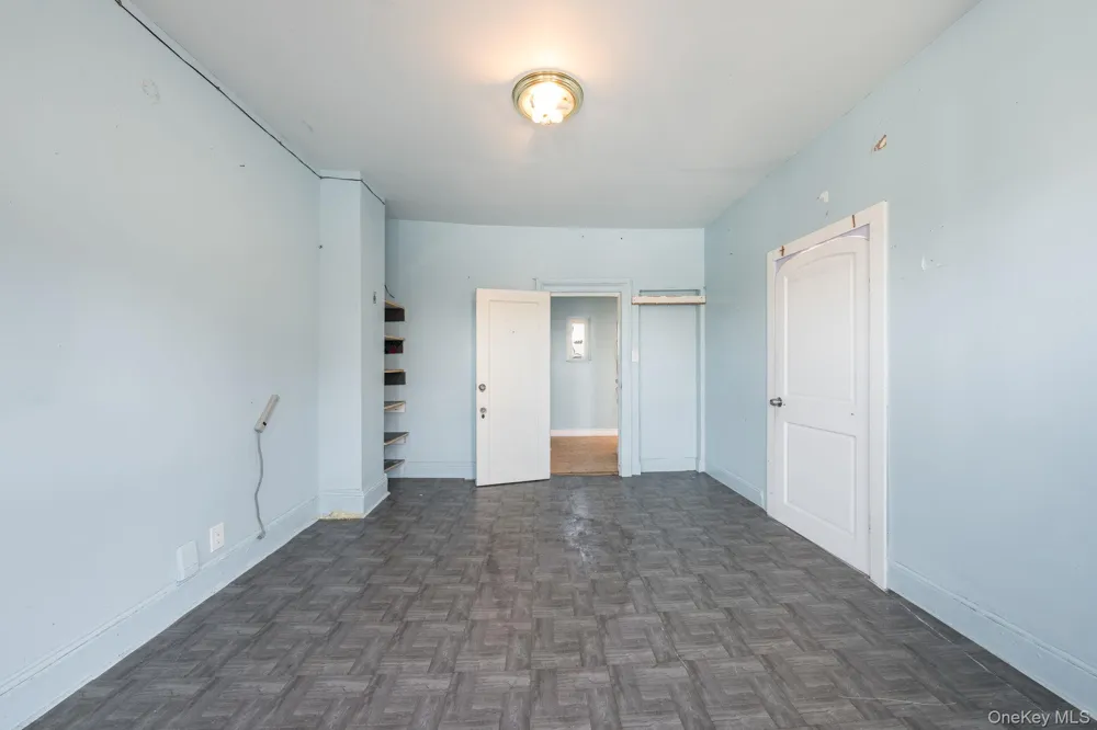 2214 Hermany Avenue Bronx, NY 10473