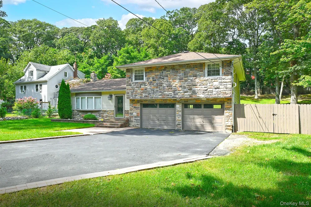 150 Hallock Landing Road Rocky Point, NY 11778
