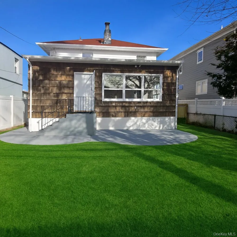 540 E State Street Long Beach, NY 11561