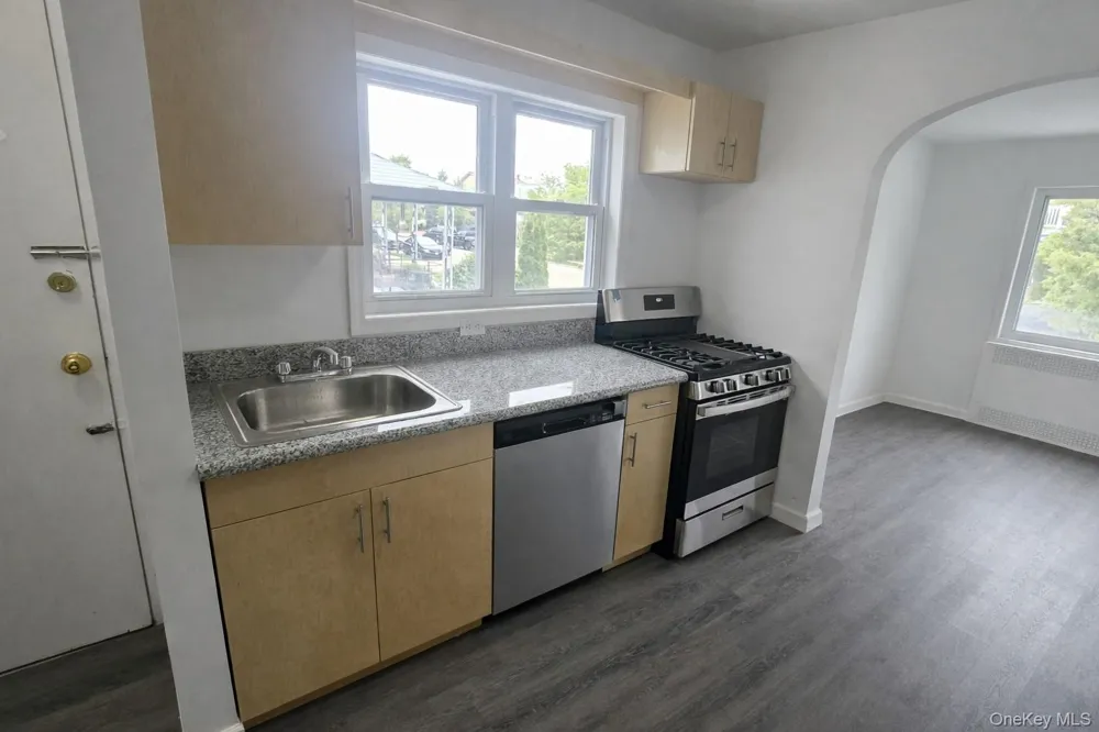 540 E State Street Long Beach, NY 11561