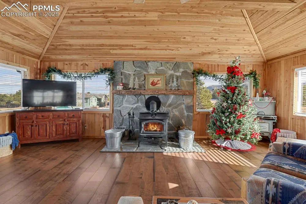 1053 Will Scarlet Drive Divide, CO 80814