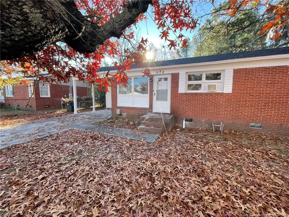 502 Spring Avenue Spring Lake, NC 28390