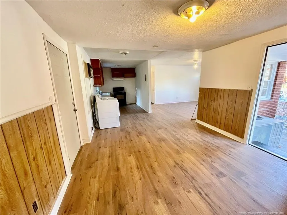 502 Spring Avenue Spring Lake, NC 28390