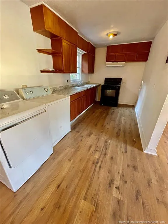 502 Spring Avenue Spring Lake, NC 28390