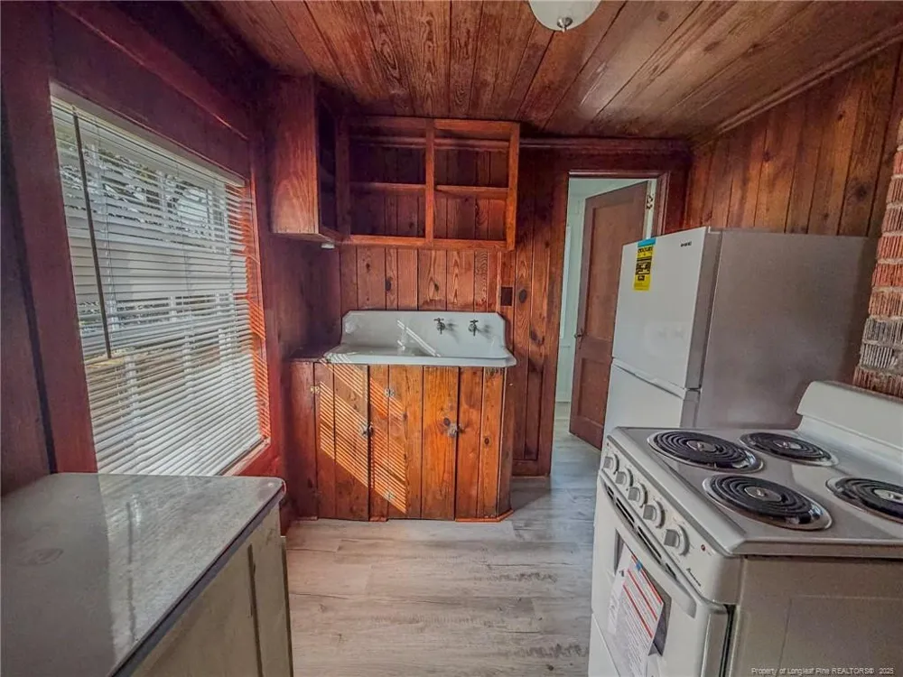 1603 McMillan Avenue Lumberton, NC 28358