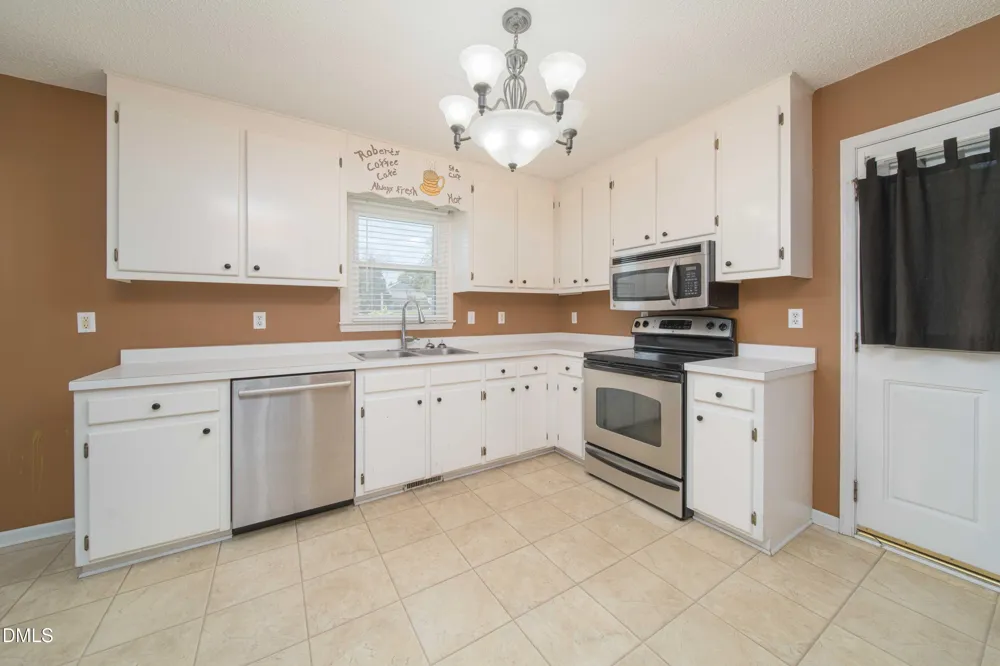3002 Red Circle Willow Springs, NC 27592