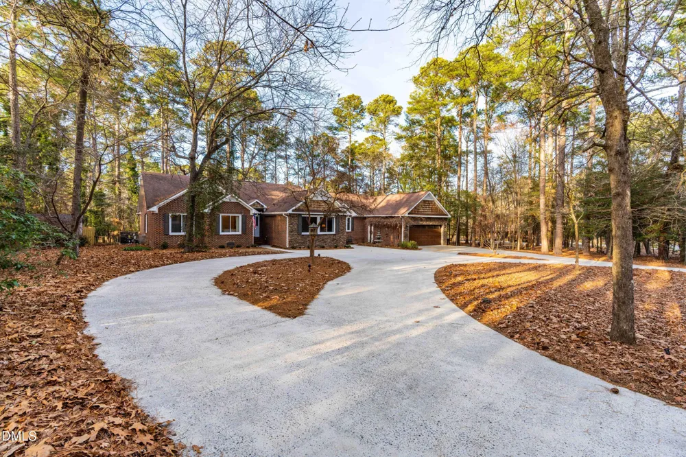 335 Sprunt Drive Clinton, NC 28328