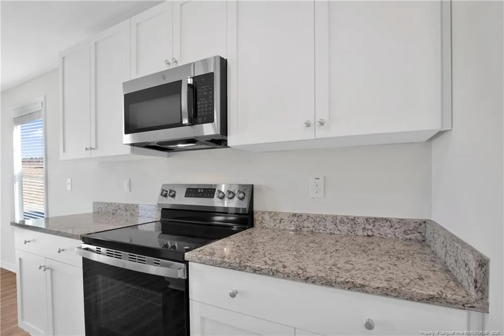 208 Buggy Top Lane Autryville, NC 28318