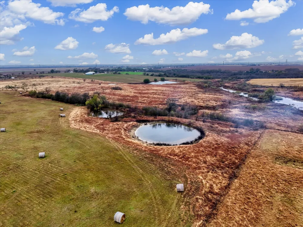 689 County Road 464 Bruceville Eddy, TX 76524