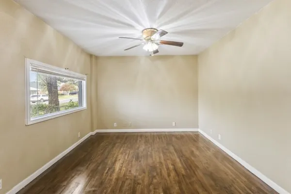 107 S Sheppard Drive Euless, TX 76040