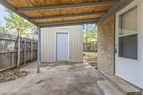 107 S Sheppard Drive Euless, TX 76040