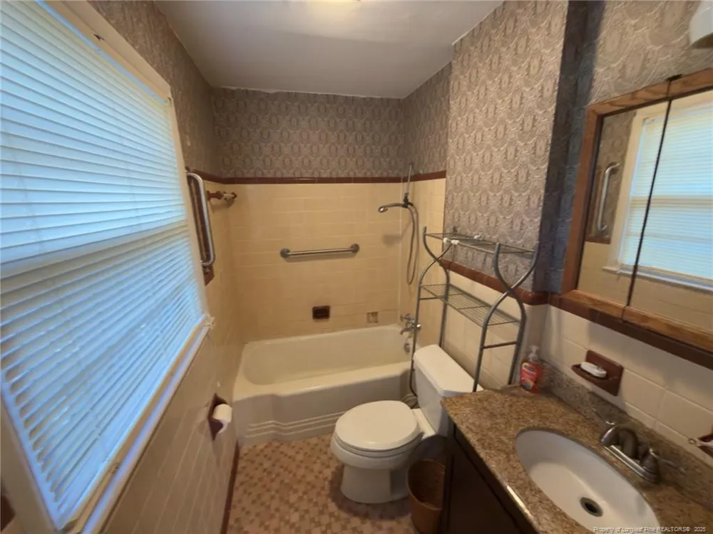 600 W 19th Street Lumberton, NC 28358