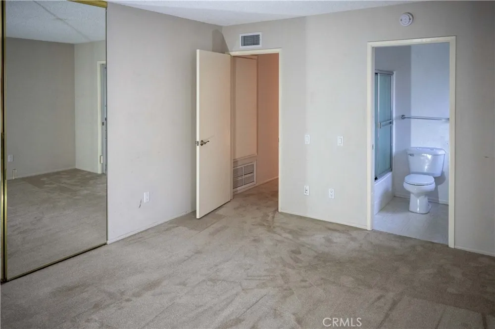 4208 Village 4 Camarillo, CA 93012