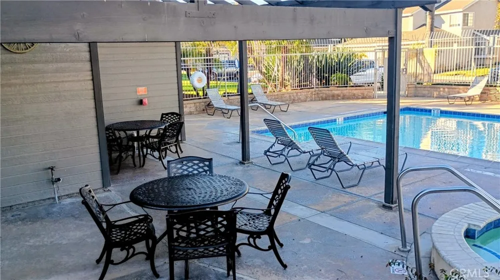 1649 Toyon Corona, CA 92882