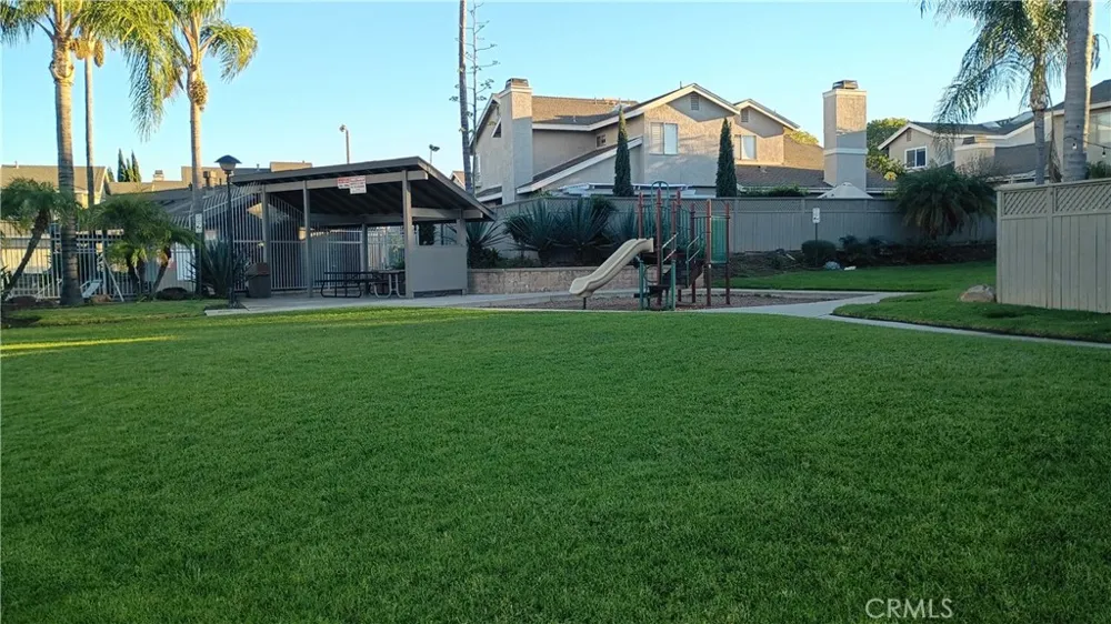 1649 Toyon Corona, CA 92882
