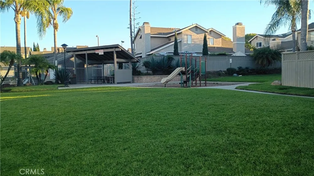 1649 Toyon Corona, CA 92882