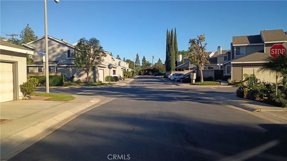 1649 Toyon Corona, CA 92882