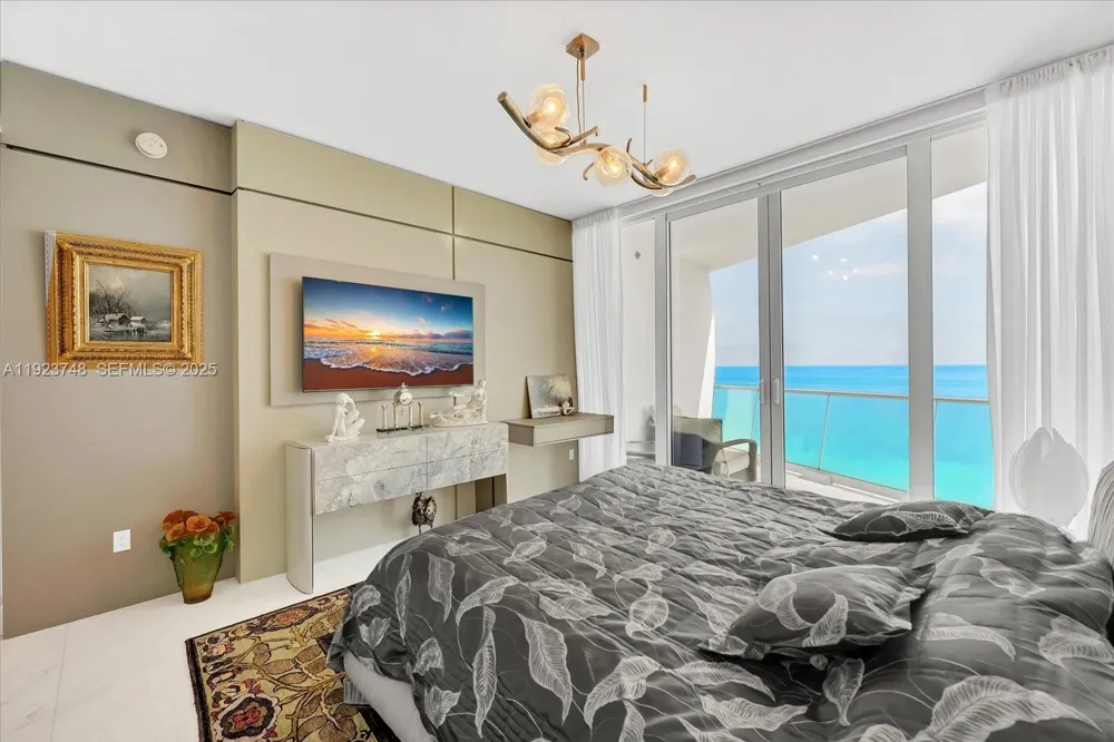 16901 Collins Ave #1802 Sunny Isles Beach, FL 33160