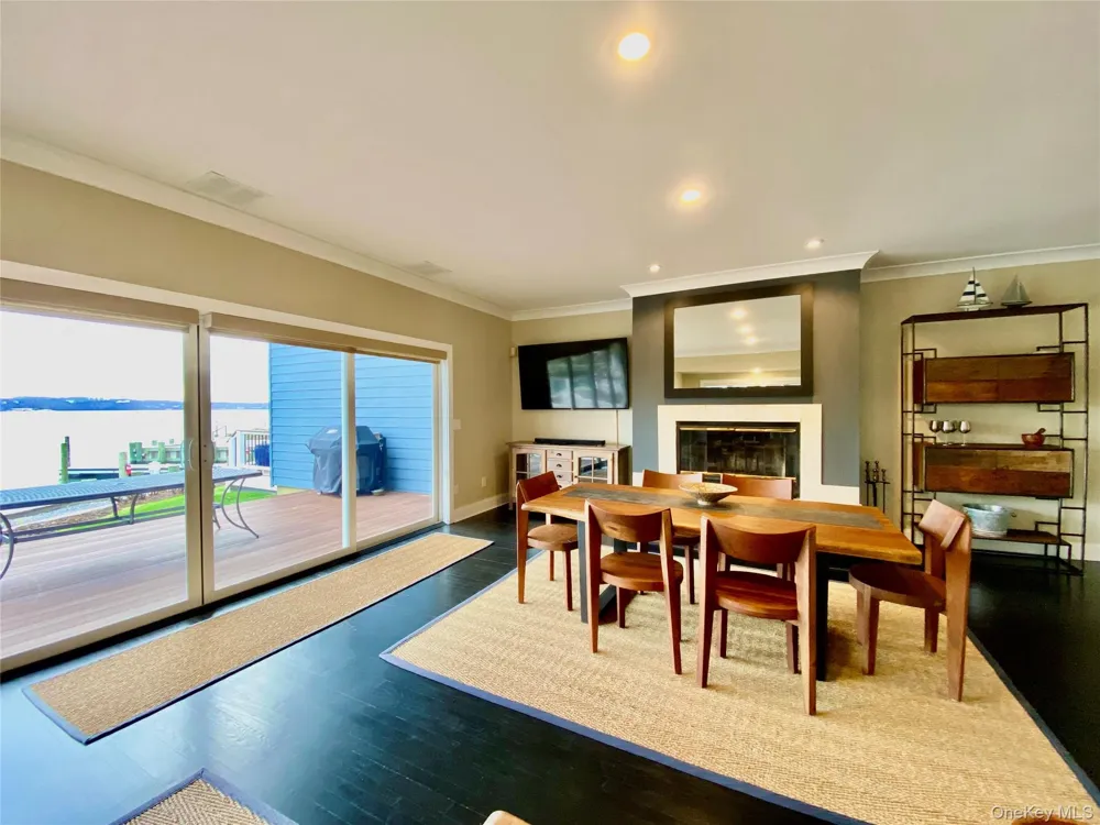131 6th Street #G Greenport, NY 11944