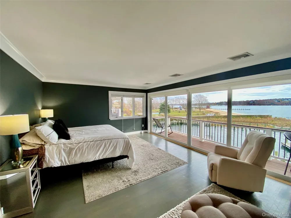 131 6th Street #G Greenport, NY 11944