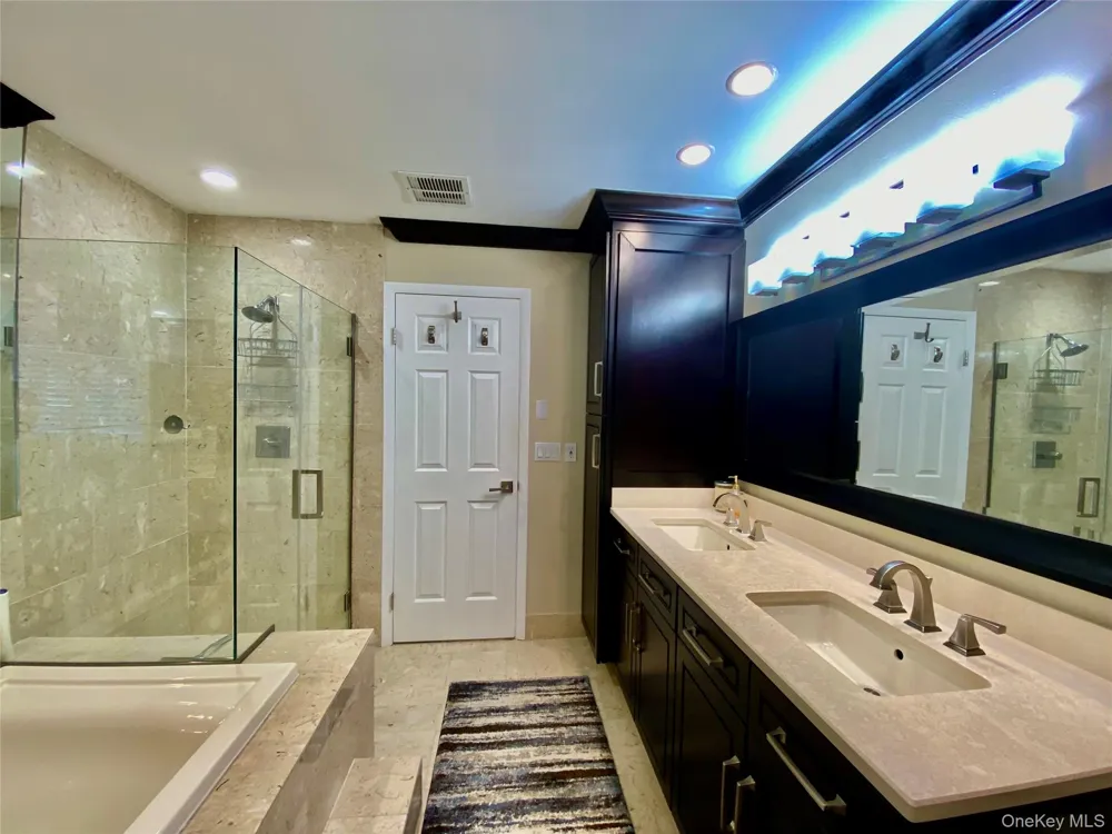 131 6th Street #G Greenport, NY 11944