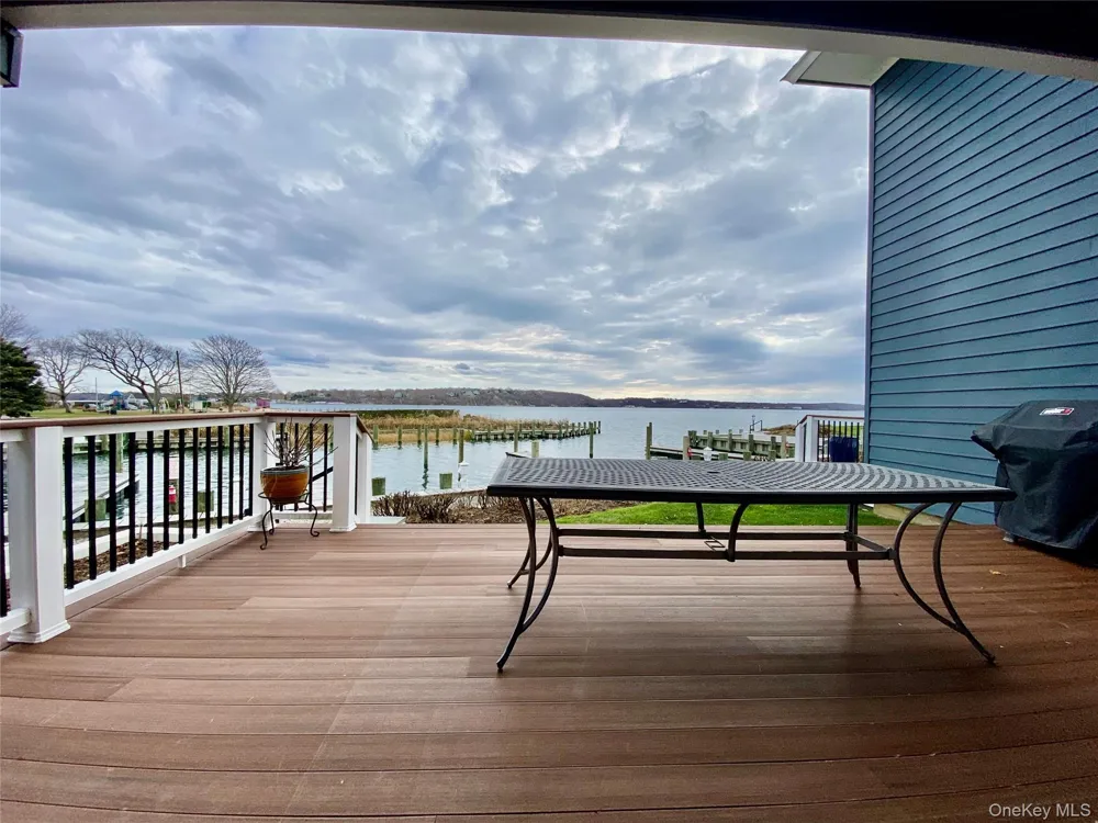 131 6th Street #G Greenport, NY 11944