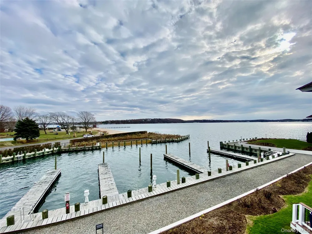131 6th Street #G Greenport, NY 11944