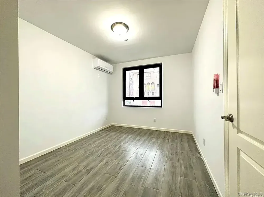 7302 Woodside Avenue #3A Woodside, NY 11377