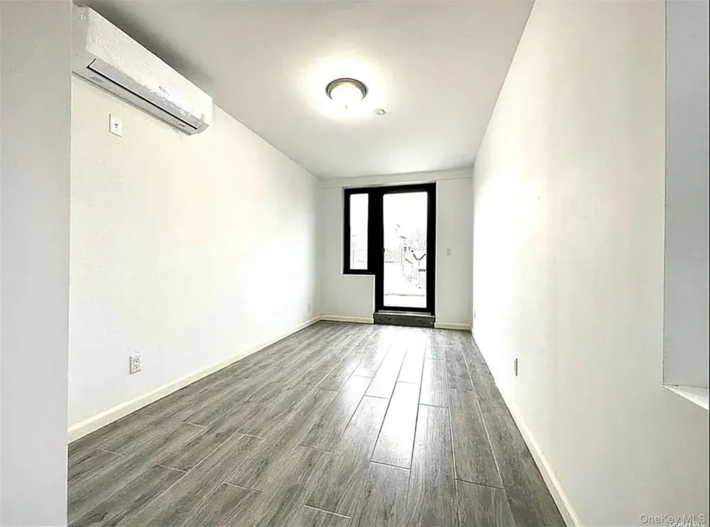 7302 Woodside Avenue #3A Woodside, NY 11377