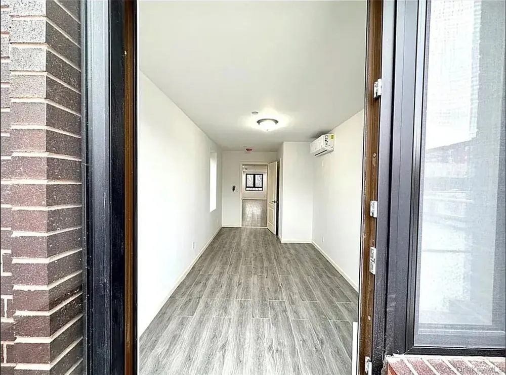 7302 Woodside Avenue #3A Woodside, NY 11377