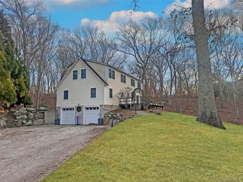 12 Dogwood Lane