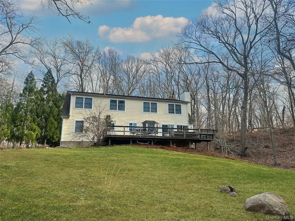 12 Dogwood Lane Shelter Island, NY 11964