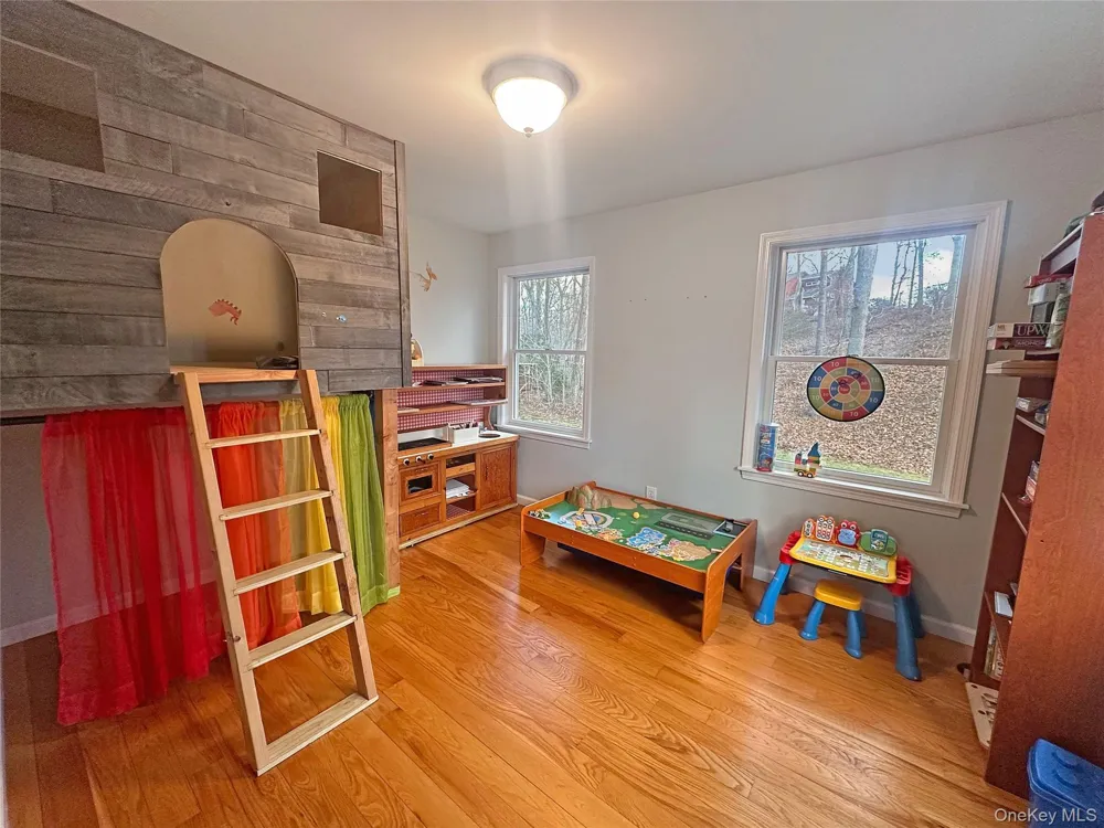12 Dogwood Lane Shelter Island, NY 11964