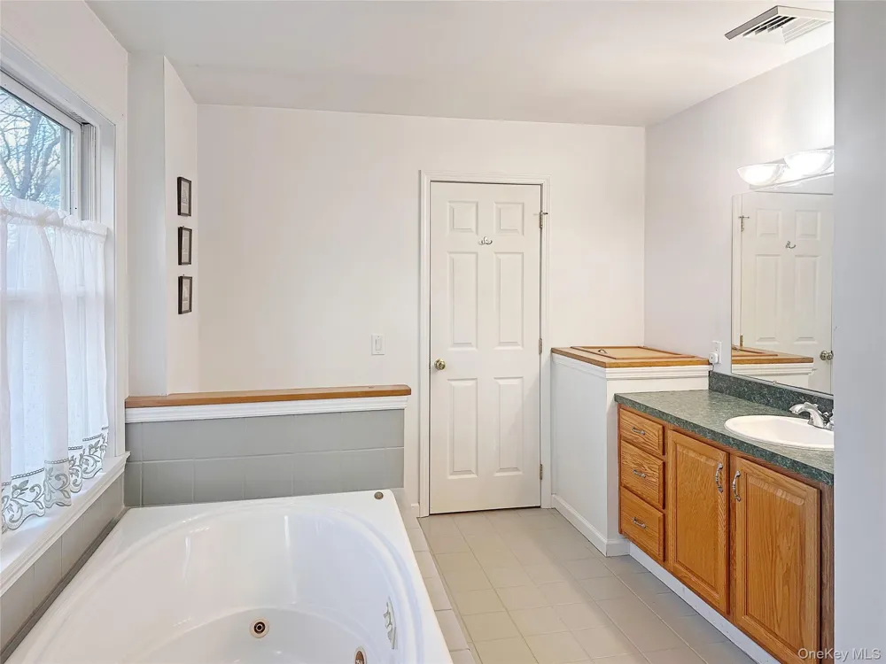 12 Dogwood Lane Shelter Island, NY 11964