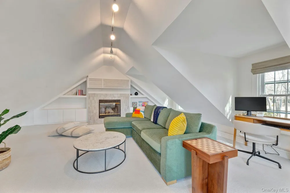 110 Sleepy Hollow Lane Southold, NY 11971