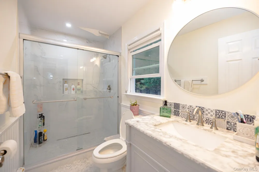 94 Kings Drive Riverhead, NY 11901