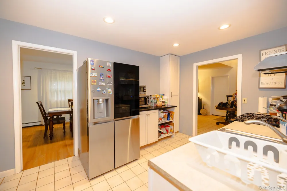 94 Kings Drive Riverhead, NY 11901