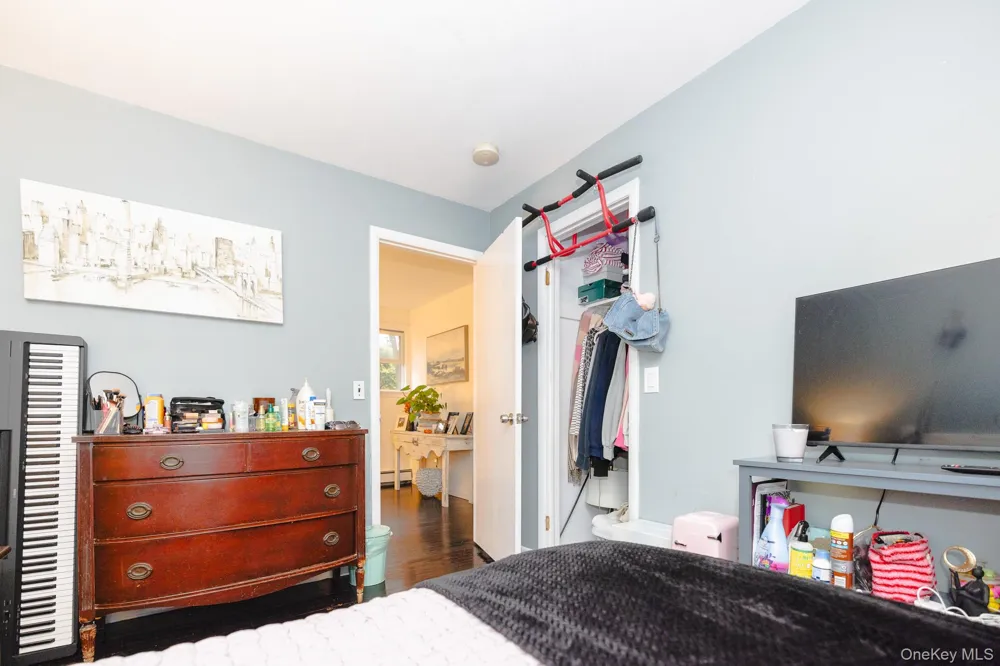 94 Kings Drive Riverhead, NY 11901