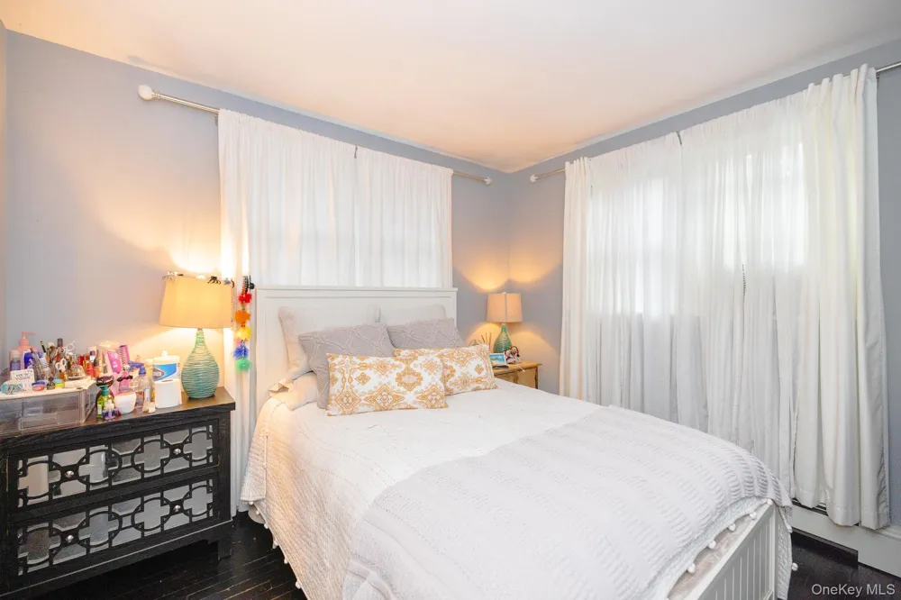 94 Kings Drive Riverhead, NY 11901