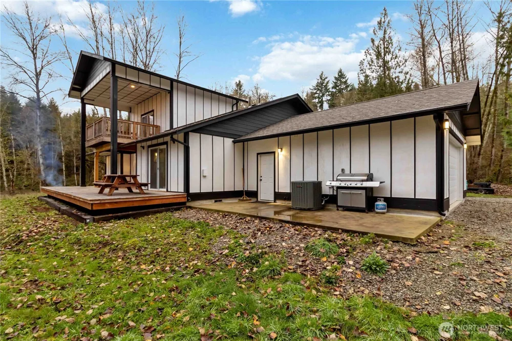 241 Oxbow Lake Ln Toledo, WA 98591